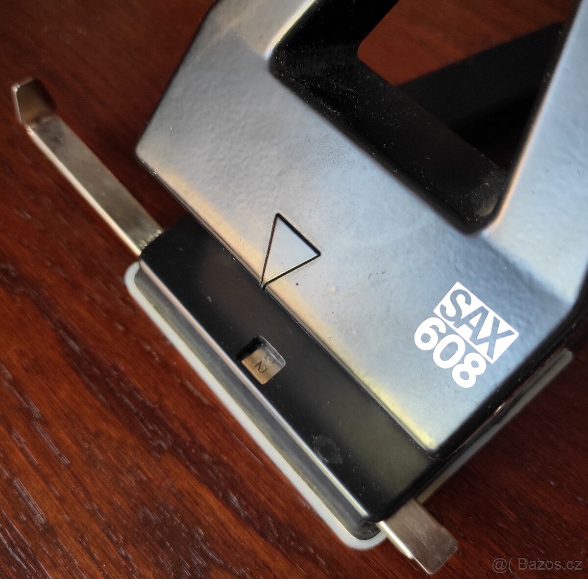 Velkokapacitní děrovačka, až 63 listů - 3