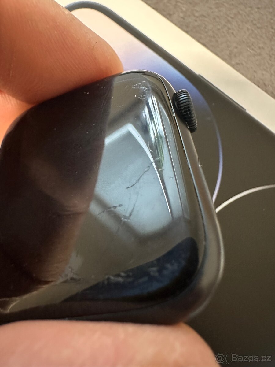 IPhone 14 Pro + Apple Watch 9 - 3