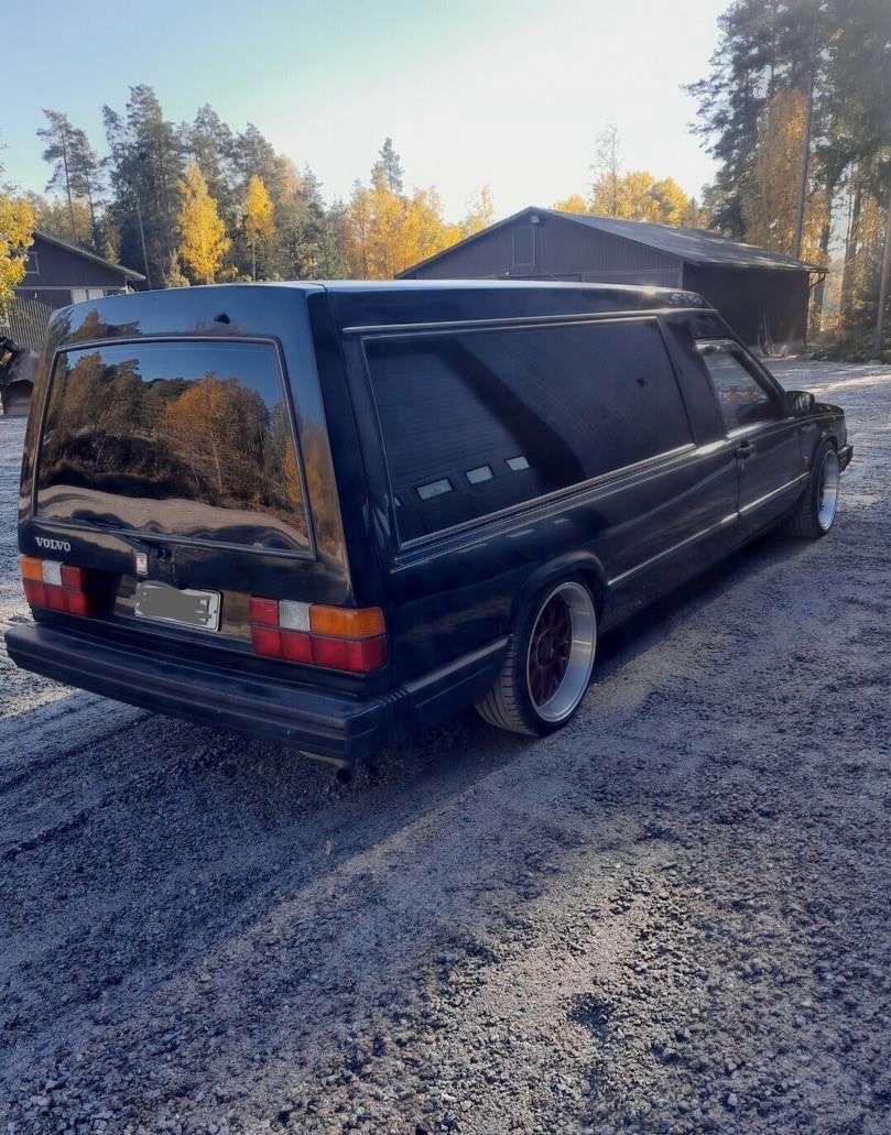 Volvo 740 karavan pripadne pohrebne auto - 3
