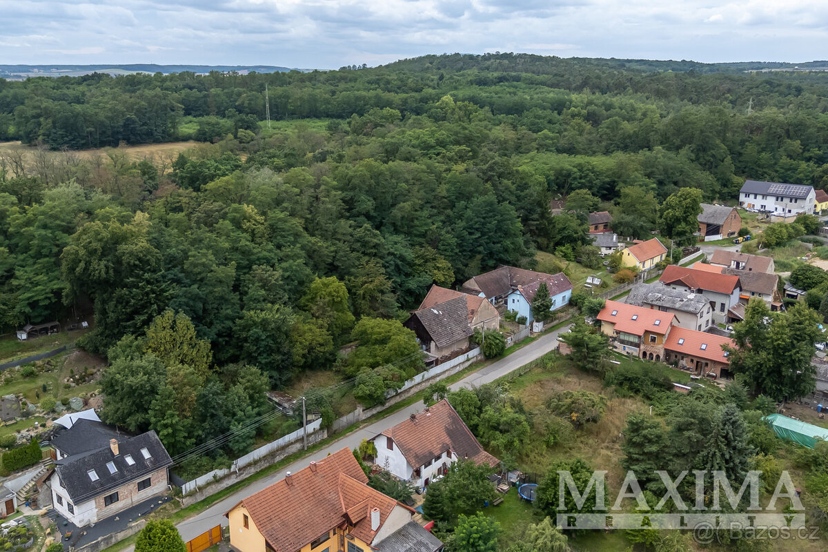 Dům 2+1 o ploše 200 m2 - Dolní Beřkovice, Podvlčí - 3