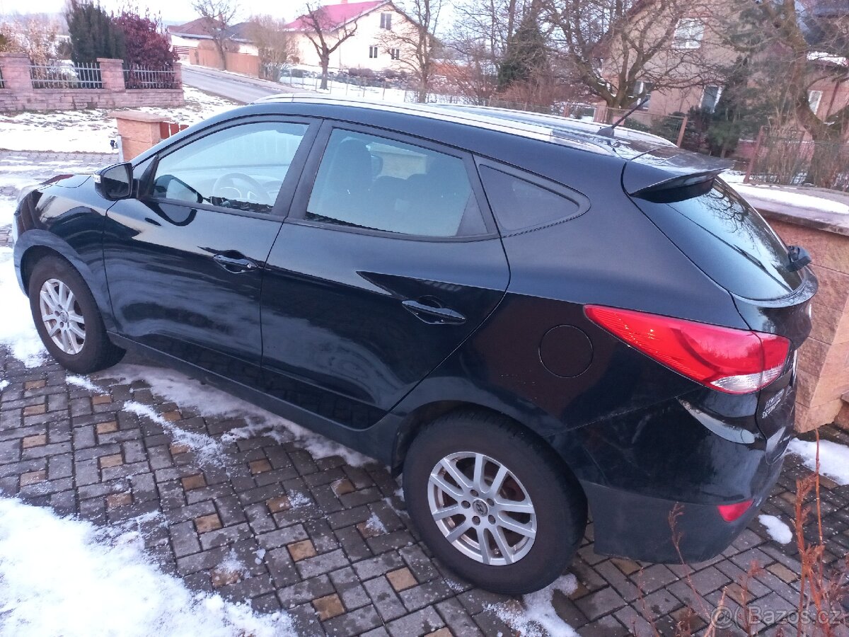 Prodám Hyundai ix35, 4/2013, 122 700 km - 3