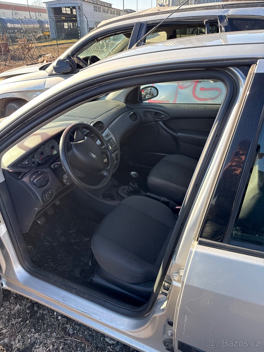 Ford focus díly - 3