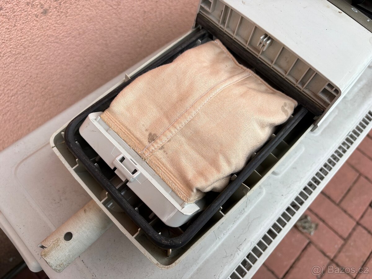 Retro vysavač Eta - 3