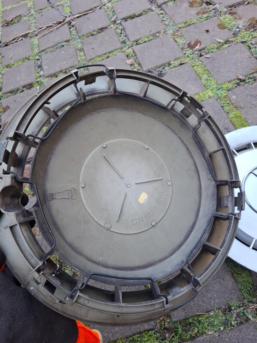 Poklice Mercedes Benz 14 - 3