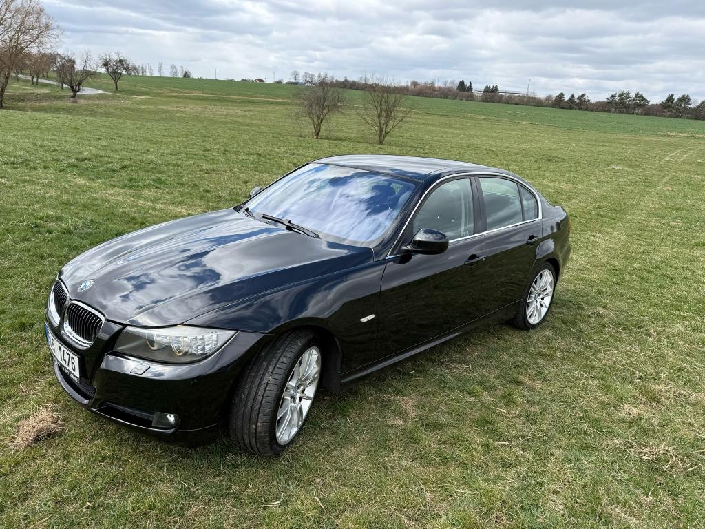 BMW Řada 3, 330i - XENONY - 3