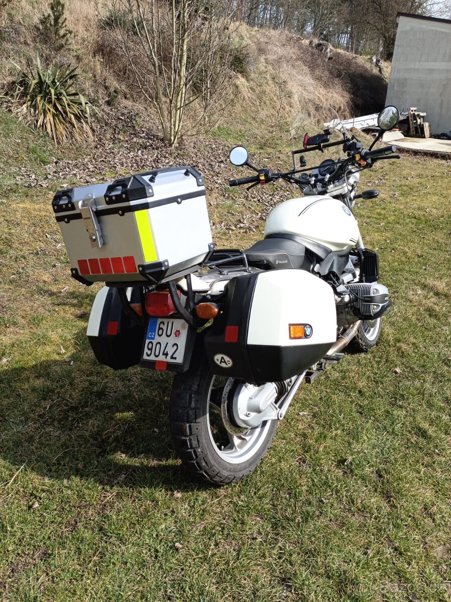 BMW R1100R