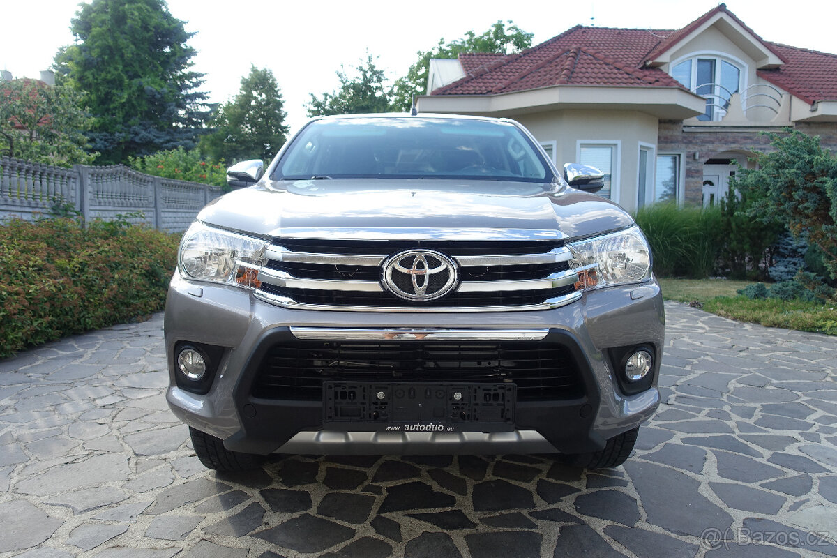 Toyota Hilux DC 2.4 I D-4D Active-75.541km-ZÁNOVNÝ STAV