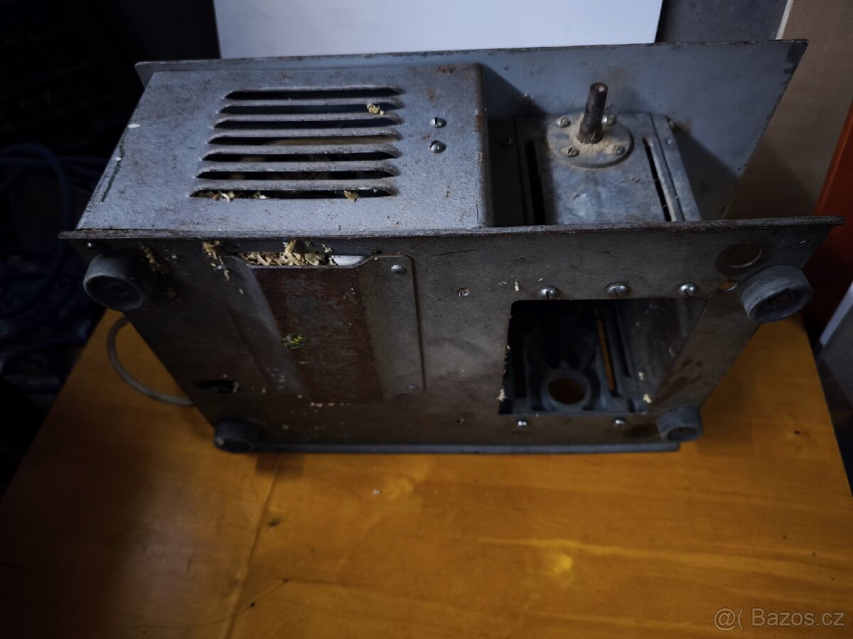 Prodám stolní hoblovku. - 3