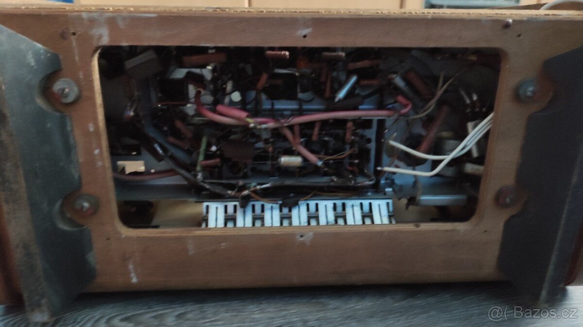 Staré lampové rádio Kvarteto - 3