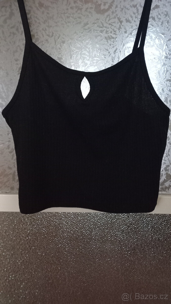 crop top černý, velikost 38 - 3
