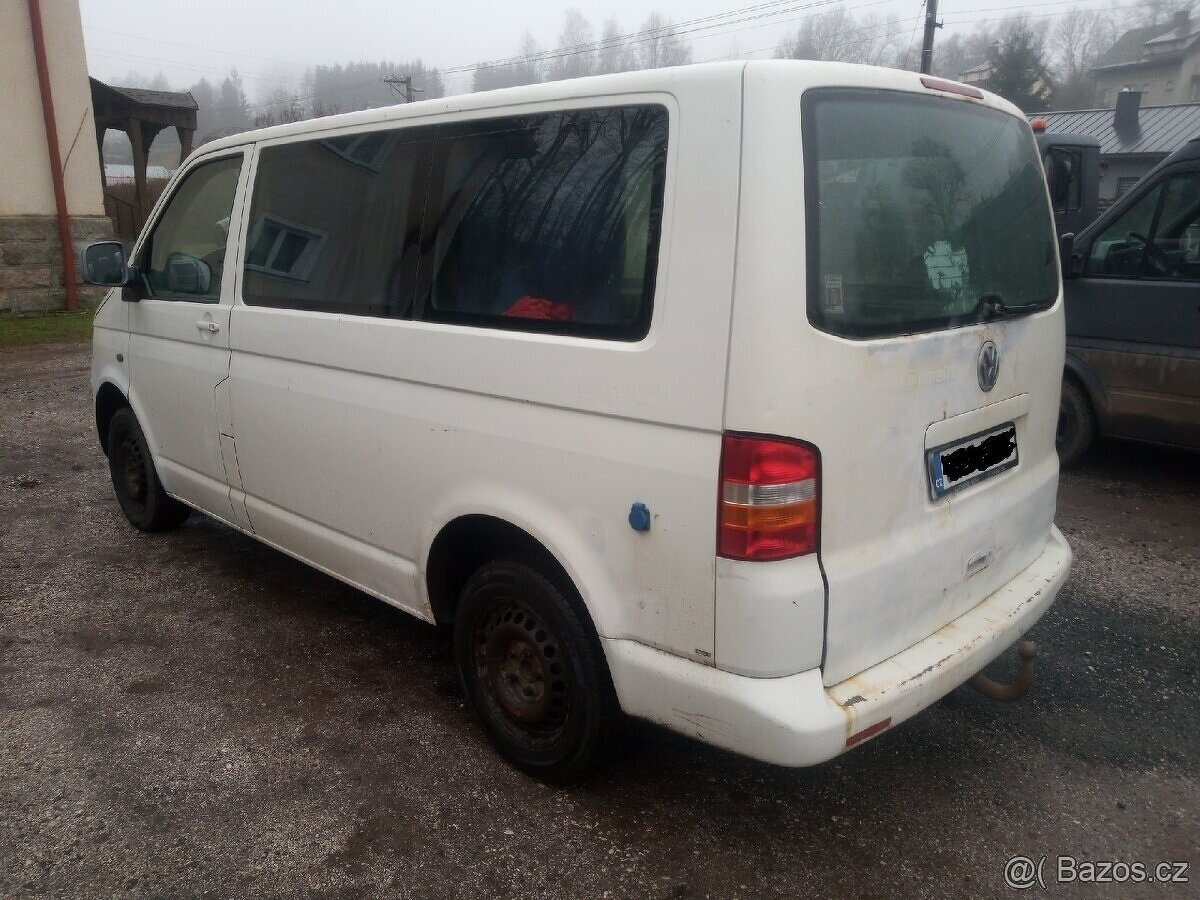 VW Transporter T5 1.9 TDI 9 míst - 3
