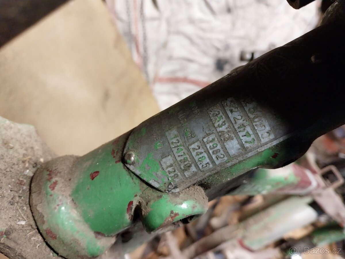 Jawa 250/353 kývačka díly - 3