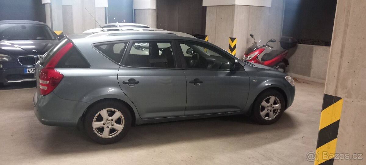 Kia Ceed 1.4 80kw rok 2009 klima 152000km - 3