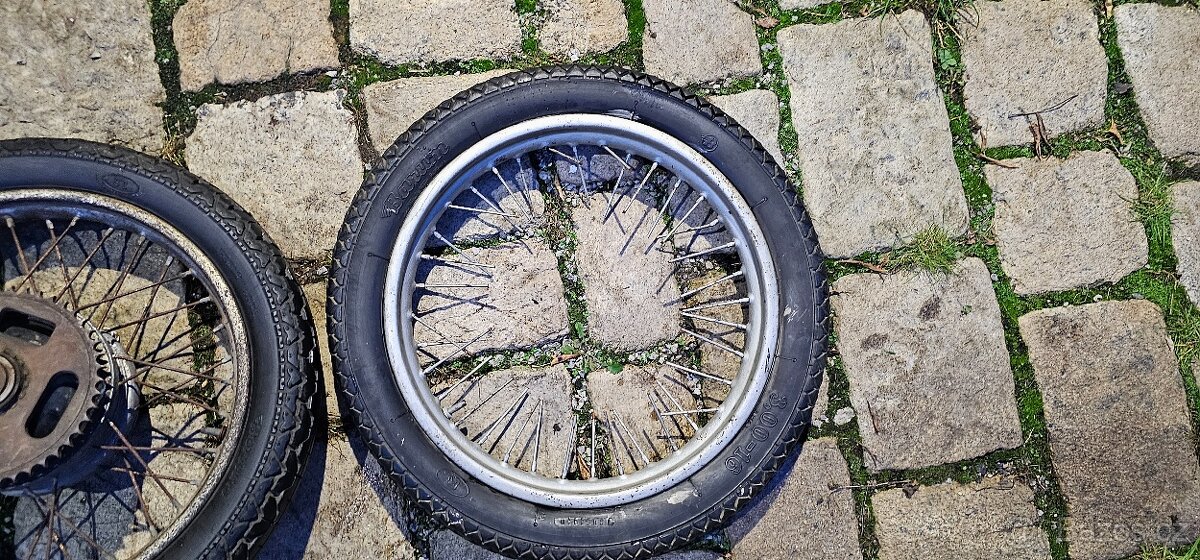 Přední ráfek s pneu + brzdový štít Jawa 16" - 3