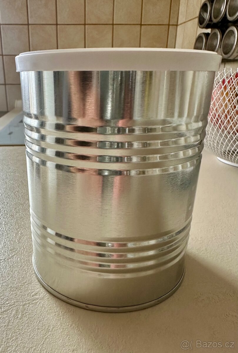 Plechovka s víčkem - 3