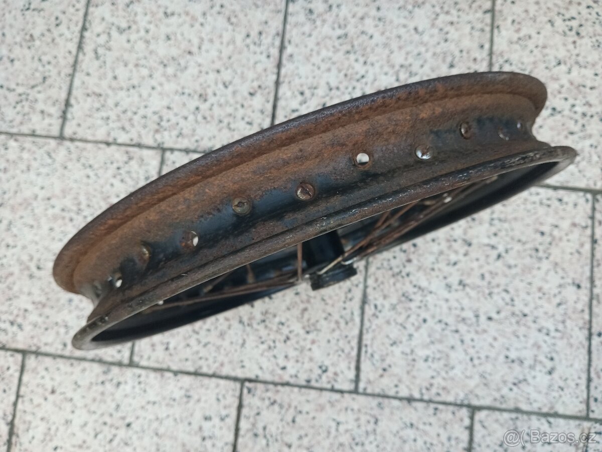 Jawa Pérák - náboj př. kola + ráfek 16". - 3