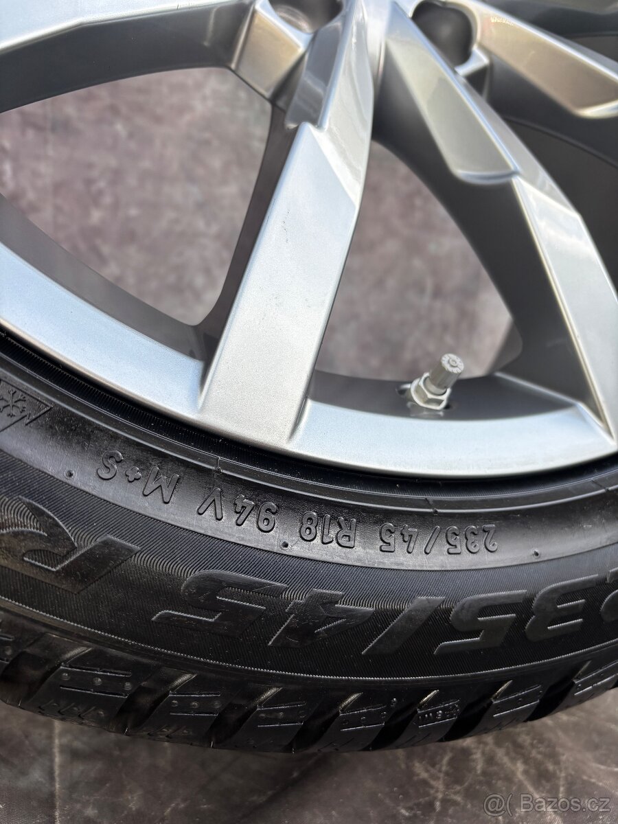 Originální Alu kola VW B8 235/45/18 TPMS - 3