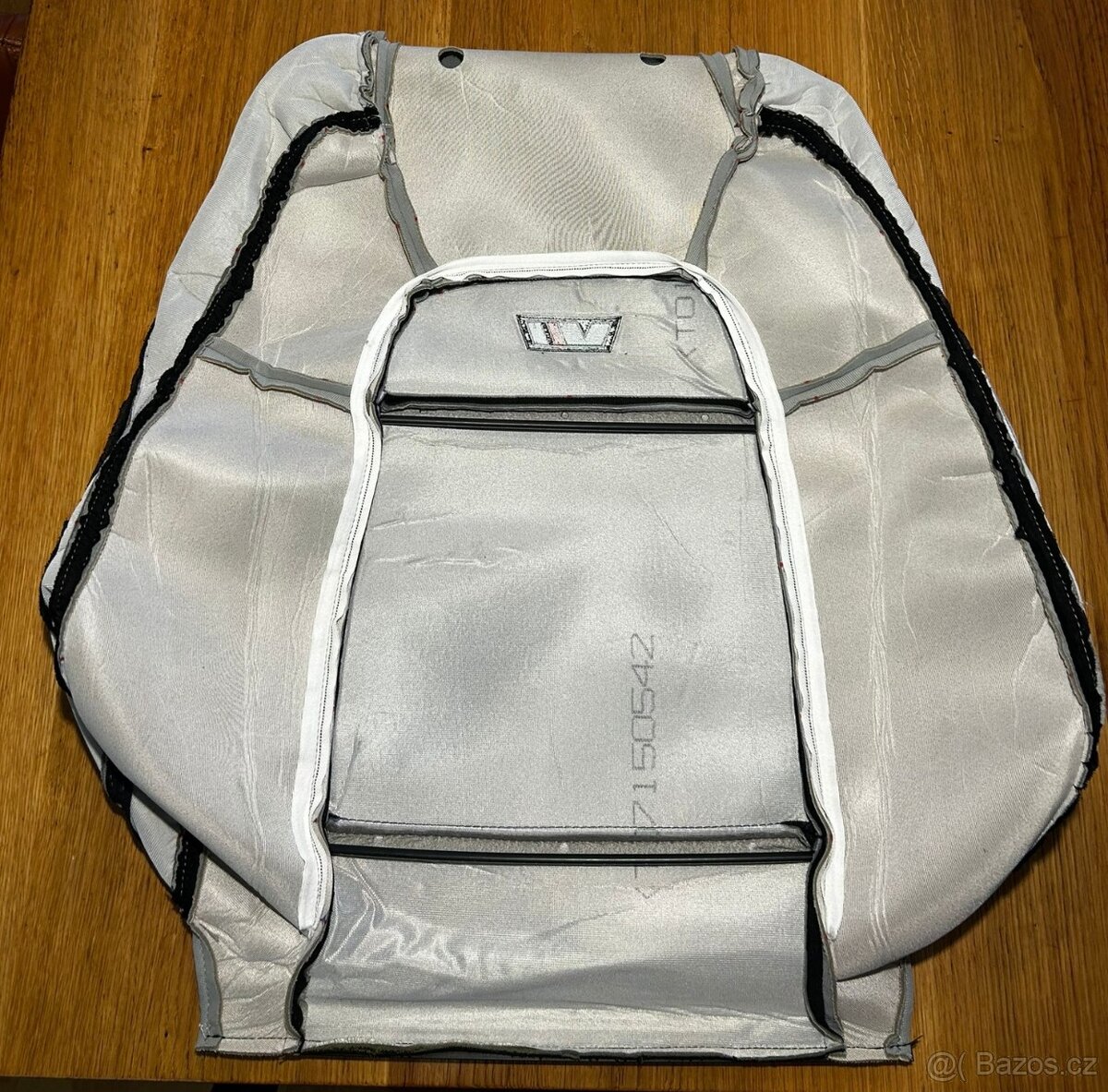 Nový originální potah opěradla řidiče Fabia RS 6Y - 3