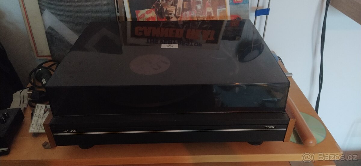 Gramofon Tesla NC 430 - 3