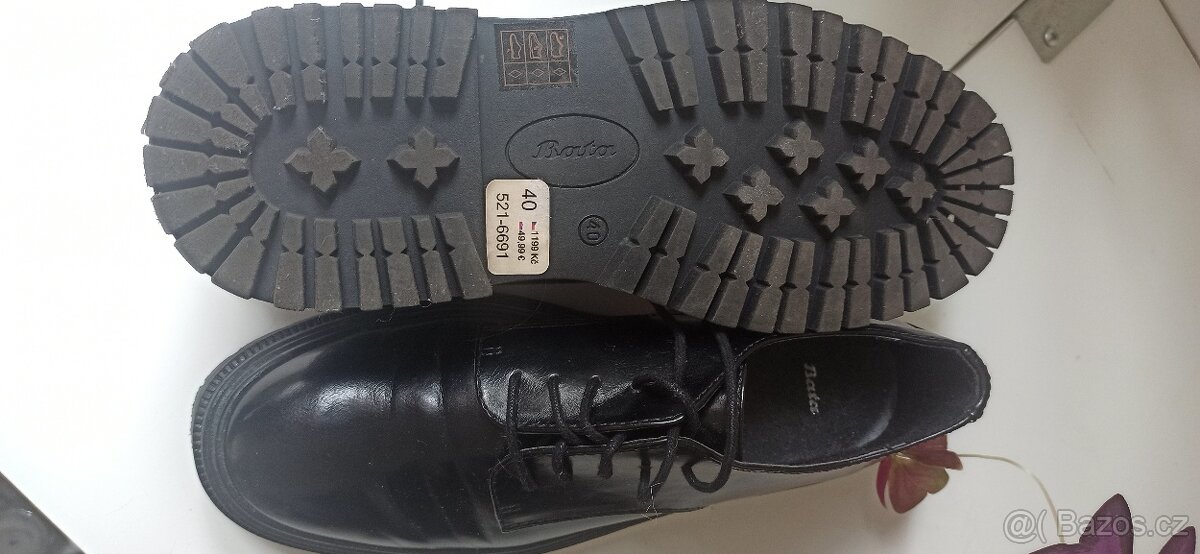 Dámské boty vel. 40 Baťa - 3