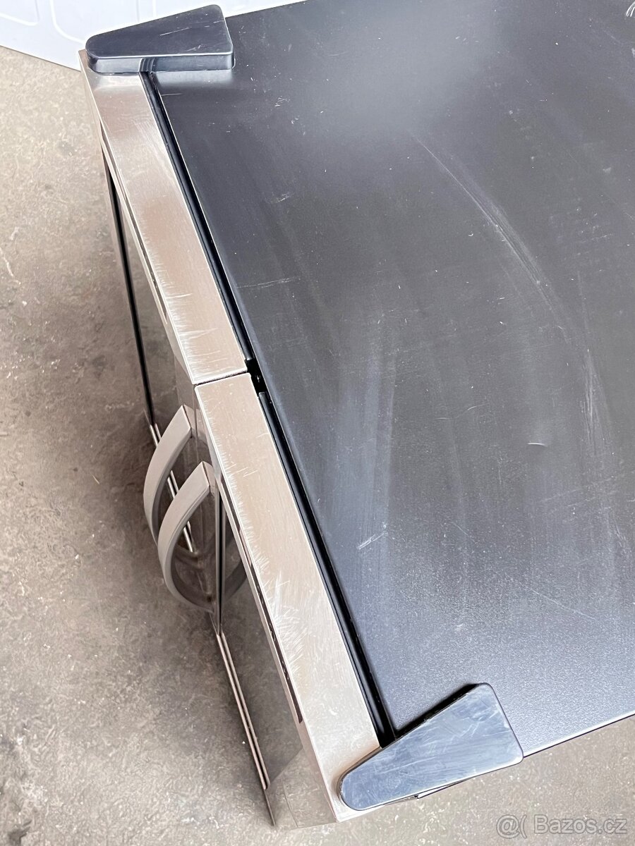 Vinoteka Saloon Napa. ZÁRUKA - 3