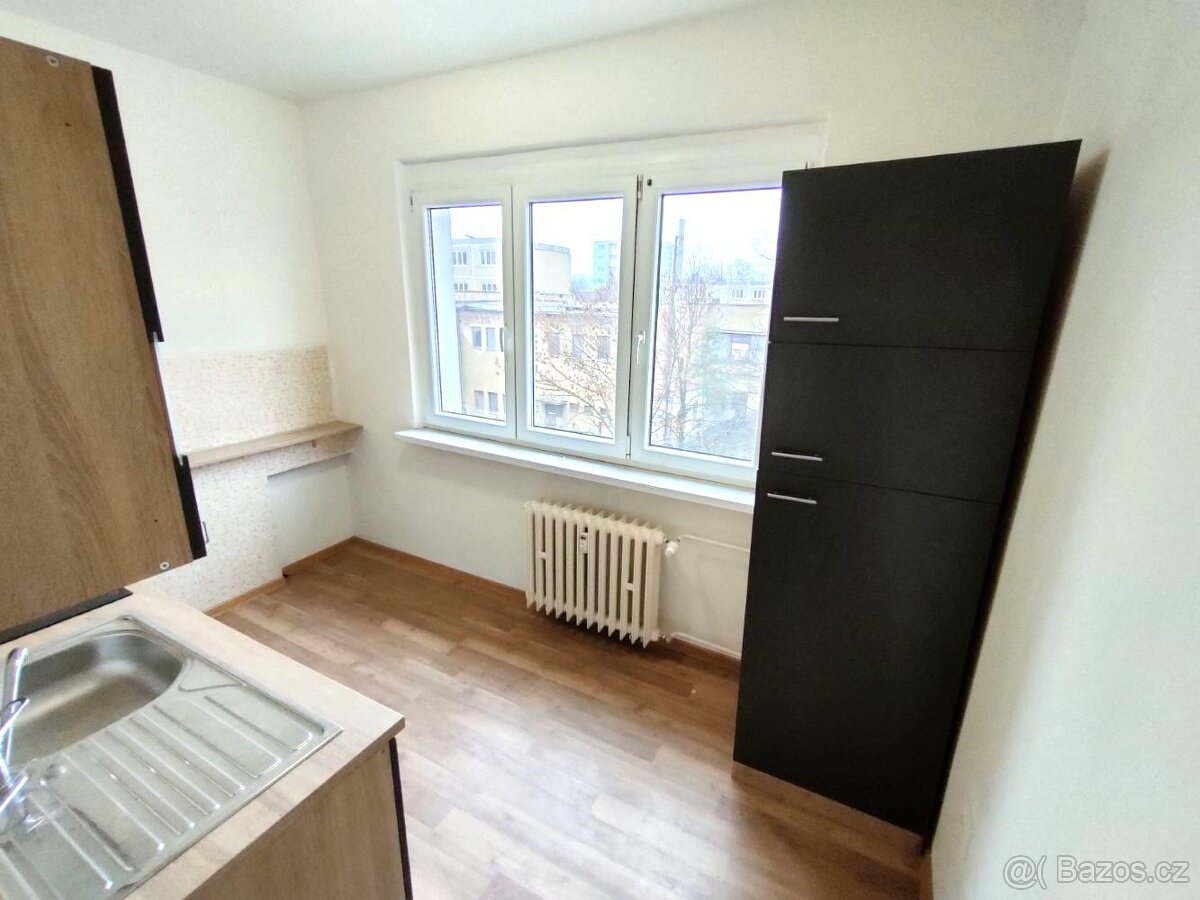 Prodej bytu 2+1, Antonína Sovy 626, Bílina - 3