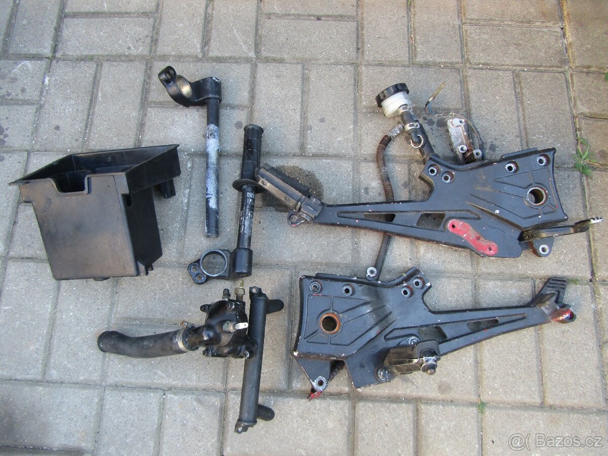 Kawasaki Gpz 750r - 3