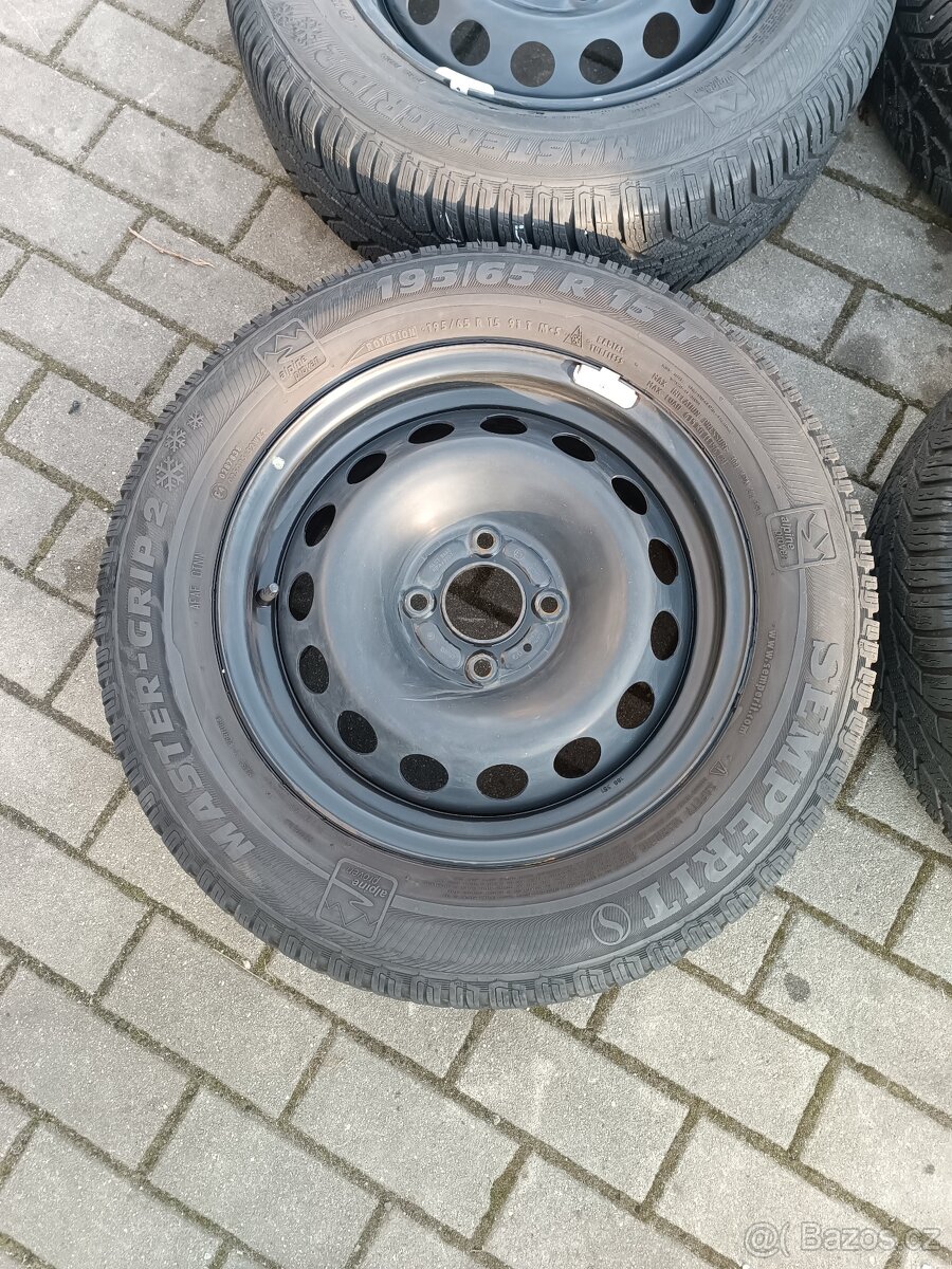 466. Zimní sada Ford 195/65 R15 - 3