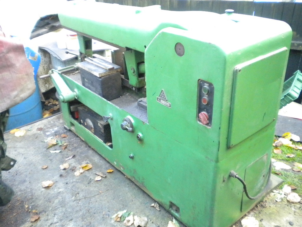 Strojní pila na kov. - 3