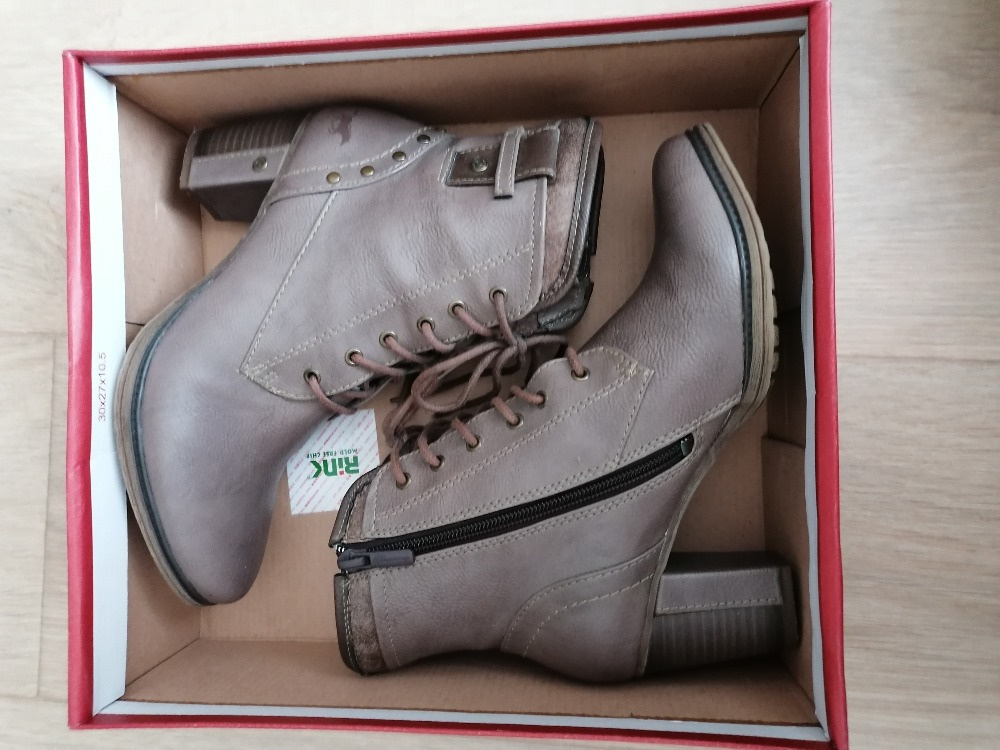 Boty světle-hnědé vel. 37 zn: Mustang - 3