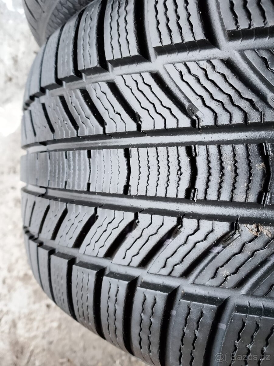 235/45/18 98v Continental - zimní pneu 2ks - 3