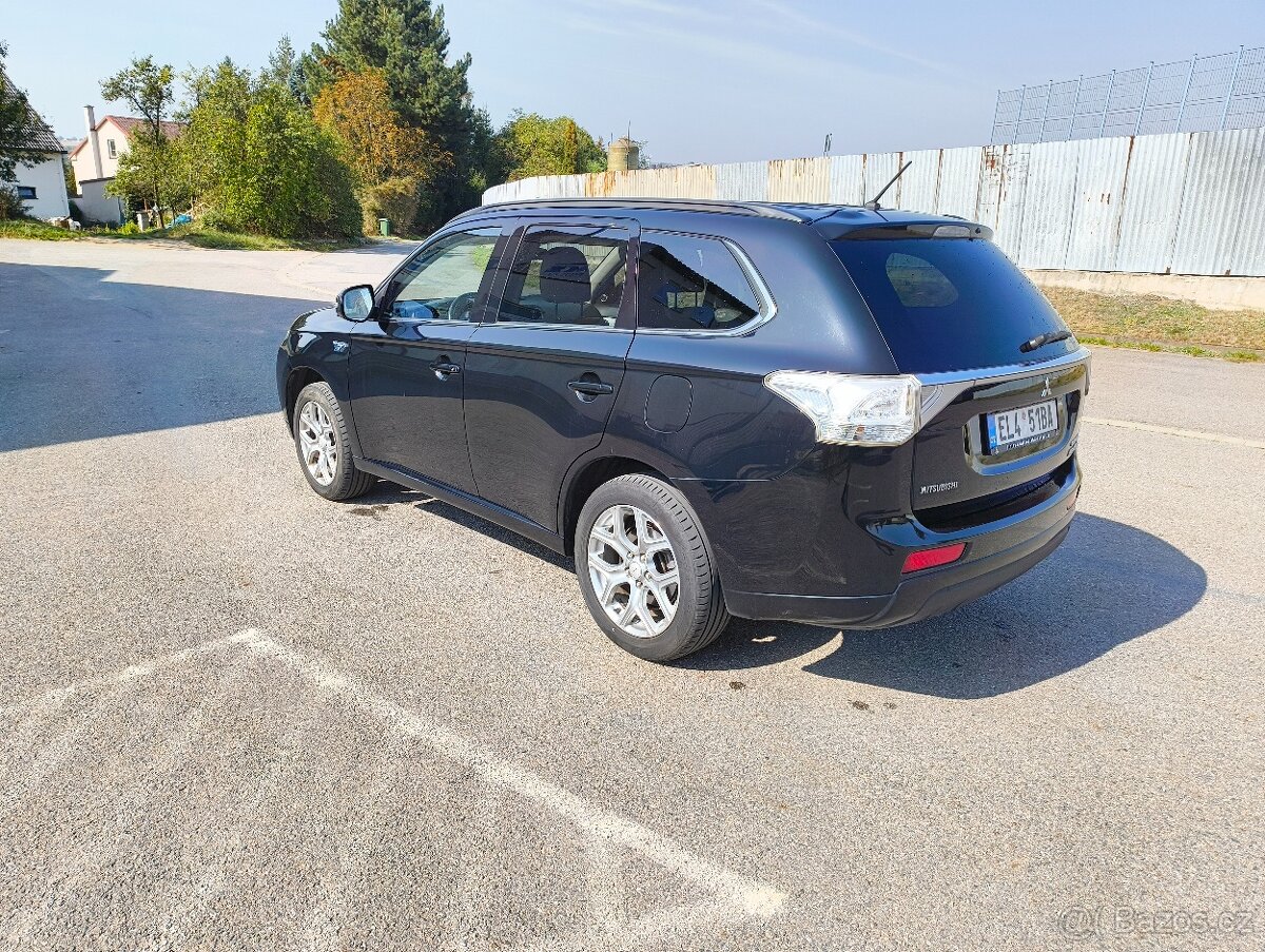 Mitsubishi Outlander 2.0, 4x4, PHEV (Plug in hybrid) - 3