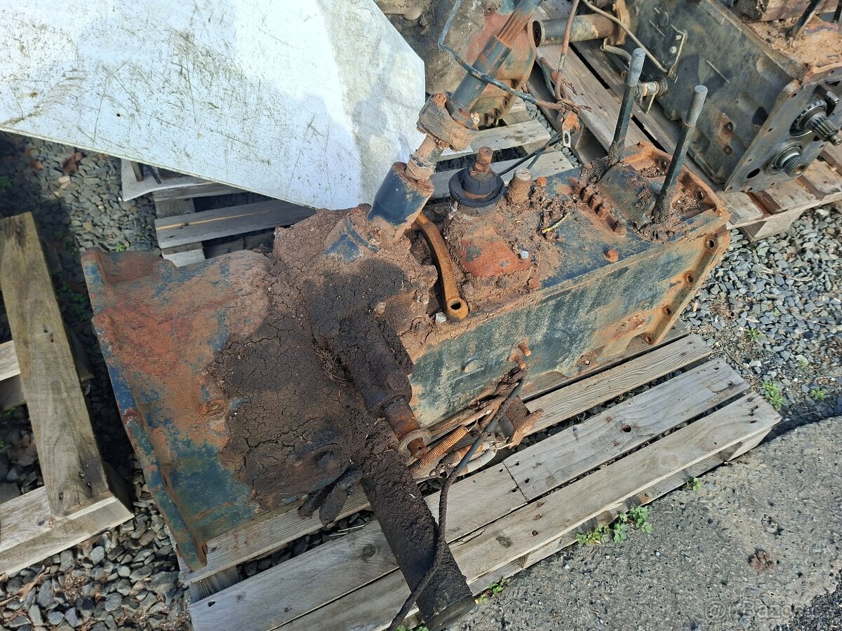 Zetor uřI převodovka - 3