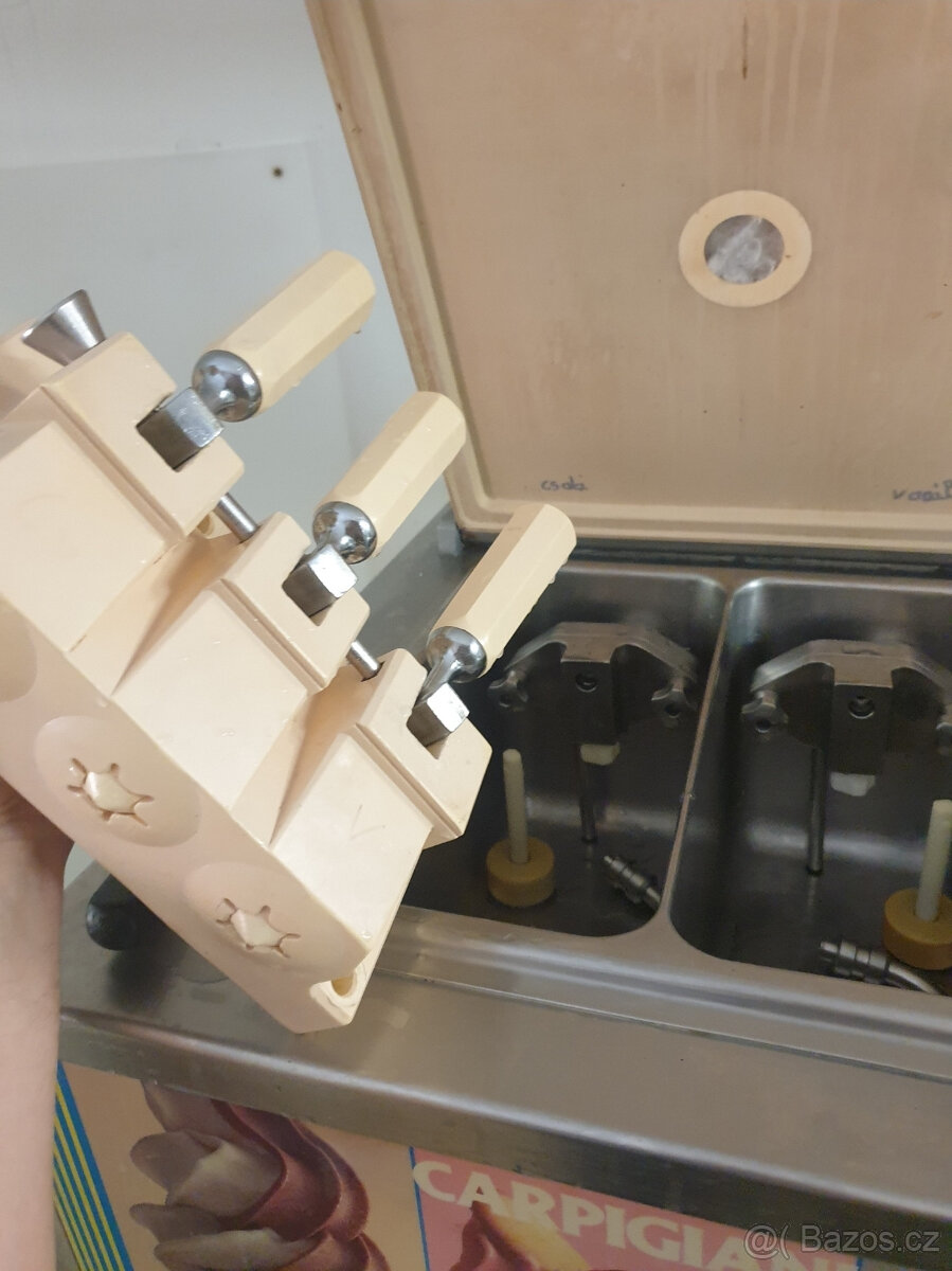 Zmrzlinový stroj Carpigiani - 3