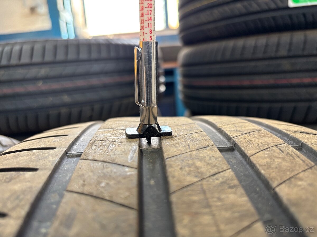 255/45 R20 105 W Firestone - 3