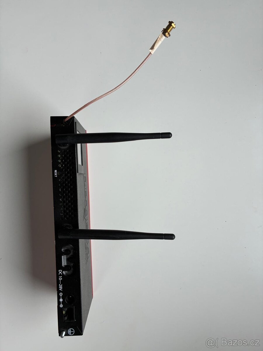 MikroTik router RB2011UiAS-2HnD-IN - 3
