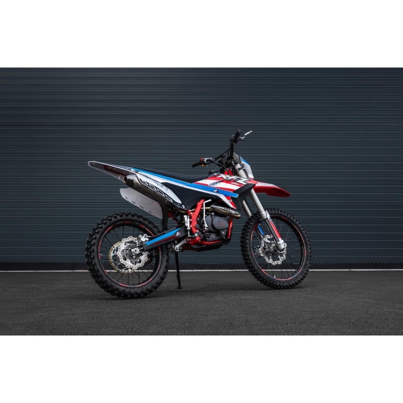 Pitbike Leramotors Thunder 250ccm, 21/18, červená
