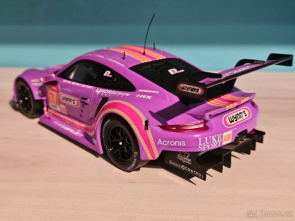 PORSCHE 911 RSR/2020 LE MANS-IXO 1:18 - 3