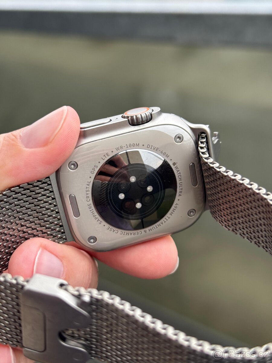 Apple Watch Ultra (49mm, Titan) - 3