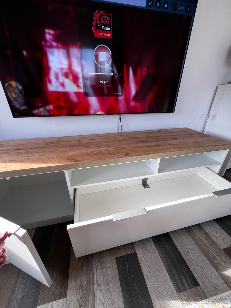 Nízká komoda / TV stolek Xora 180 cm - 3