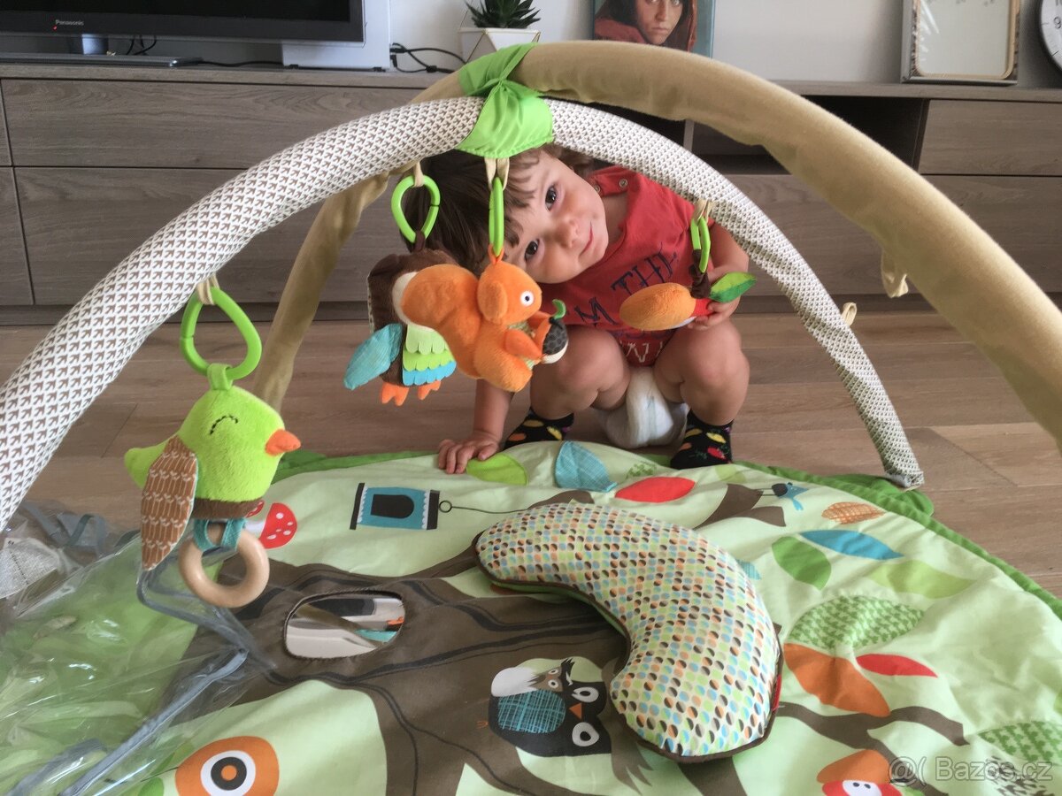 Skip hop Kamarádi ze stromu Hrací deka s hrazdou. - 3