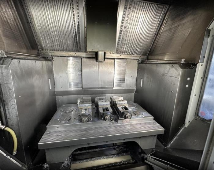 Obráběcí centra - vertikální C 400 V - 3