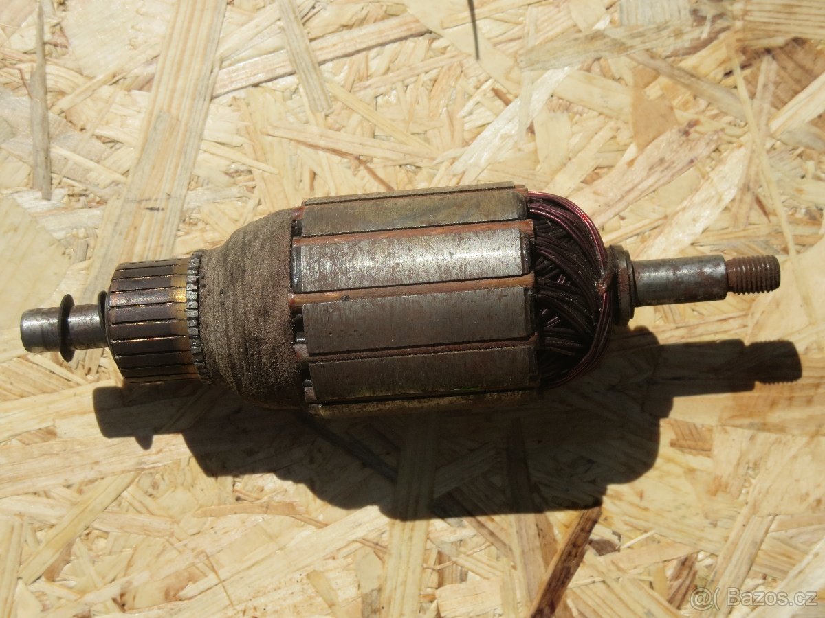 Prodám náhradní díly na Fiat 600D - 3