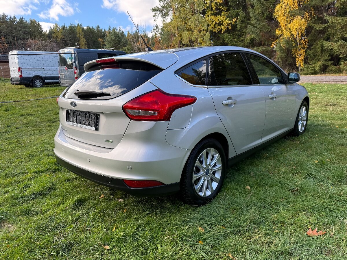2017 Ford Focus TITANIUM po rozvodech - 3