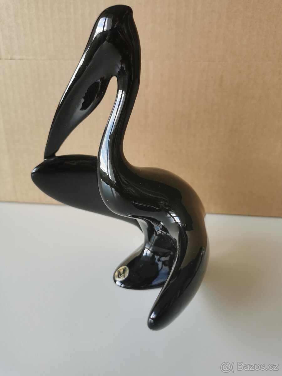 Soška pelikán Brusel - 3