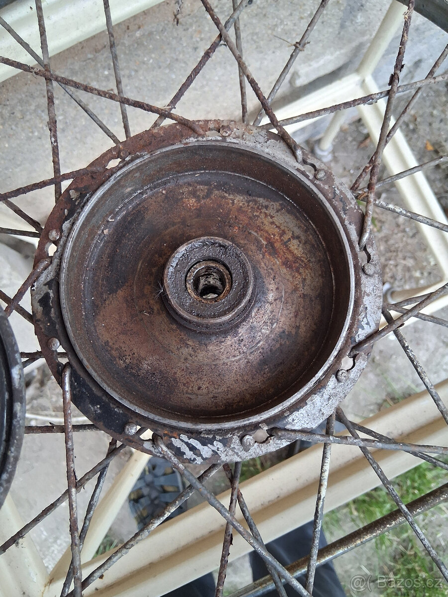 Přední kolo ČZ 150 brzda Šít - 3