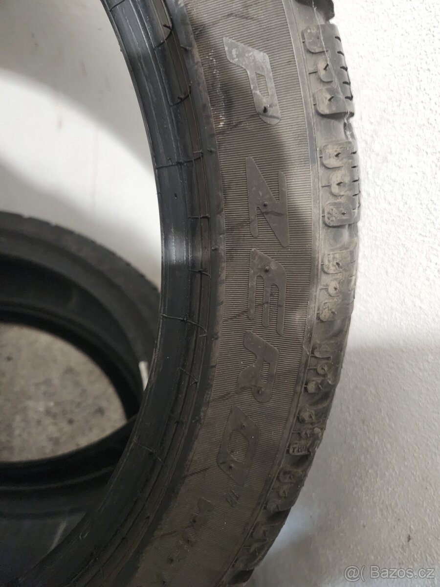 245/40 r19 zimni - 3