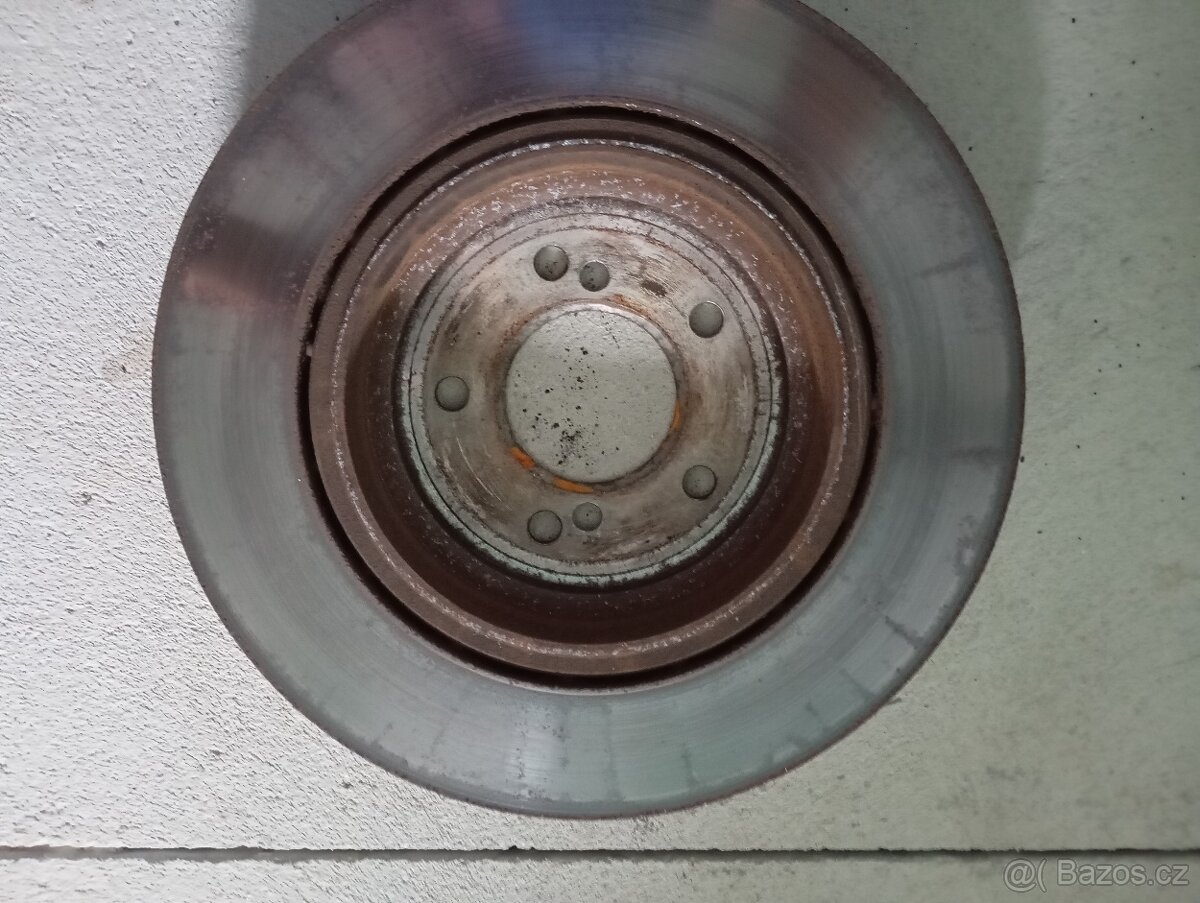 Zadní brzdy BMW E39 M5 - 3