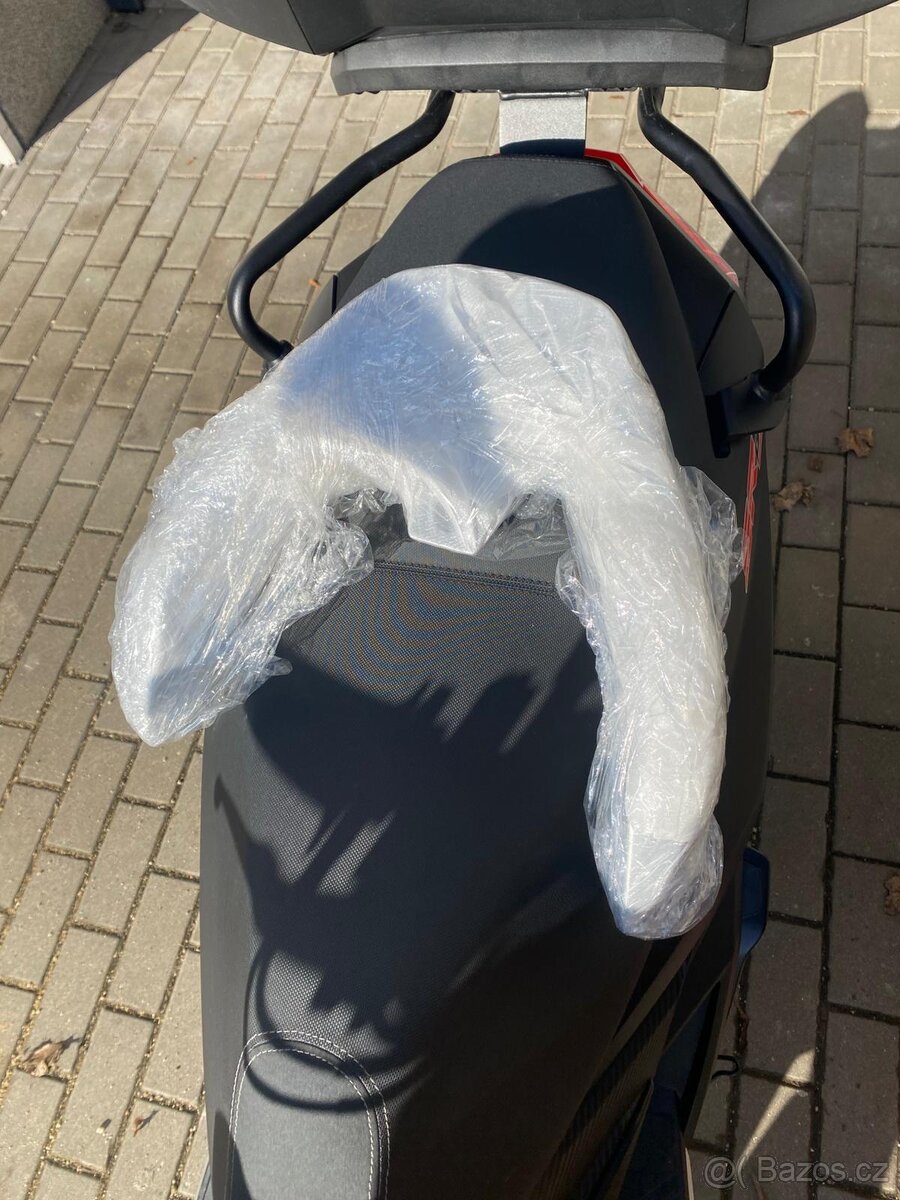 Aprilia SR GT 125 - 3