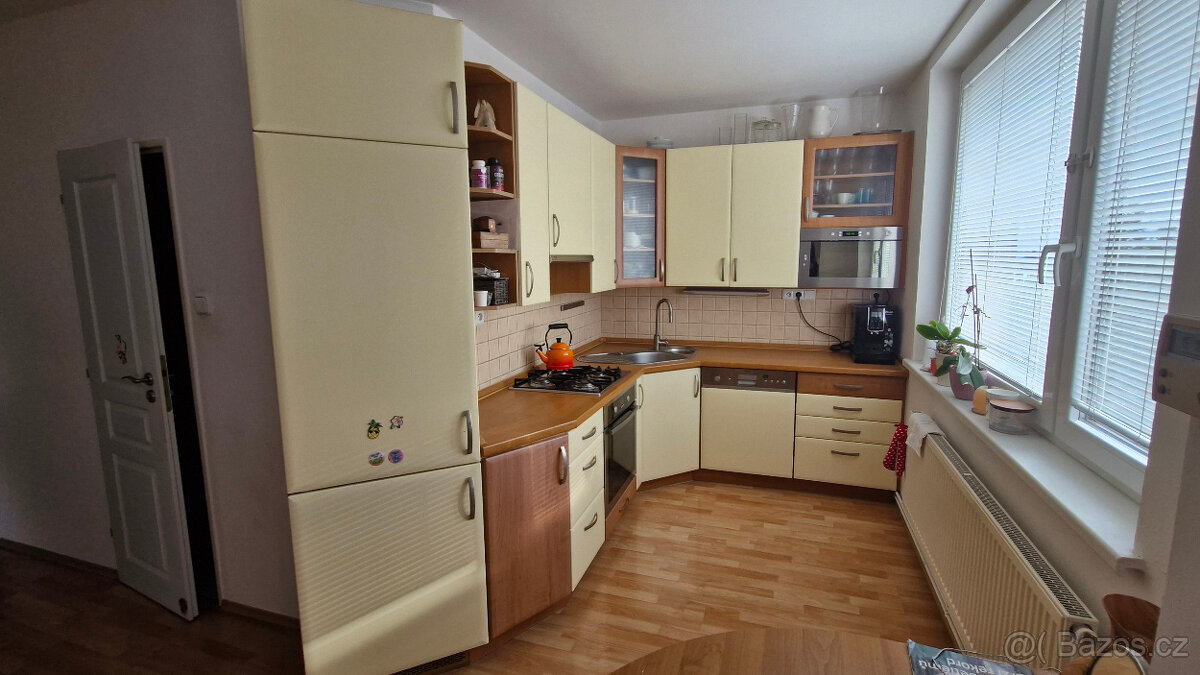 kuchyň rohová vč. spotřebičů - 3